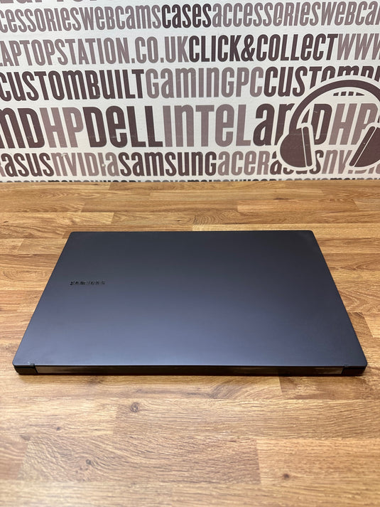 Samsung Laptop Galaxy Book2 - 12th Generation Core i5 8GB RAM 512GB SSD 1.58KG Weight Alluminium Chassis 15.6" FHD Screen